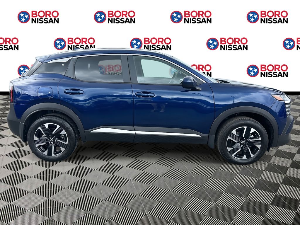 2025 Nissan Kicks SV photo 2
