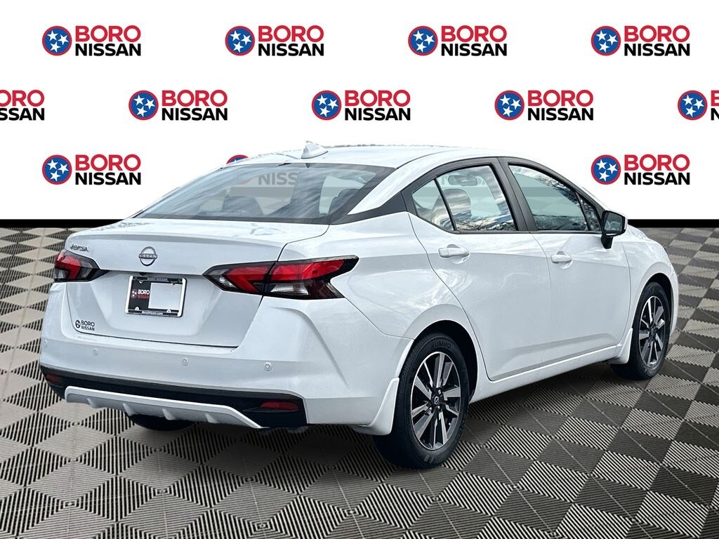 New 2025 Nissan Versa 1.6 SV Sedan