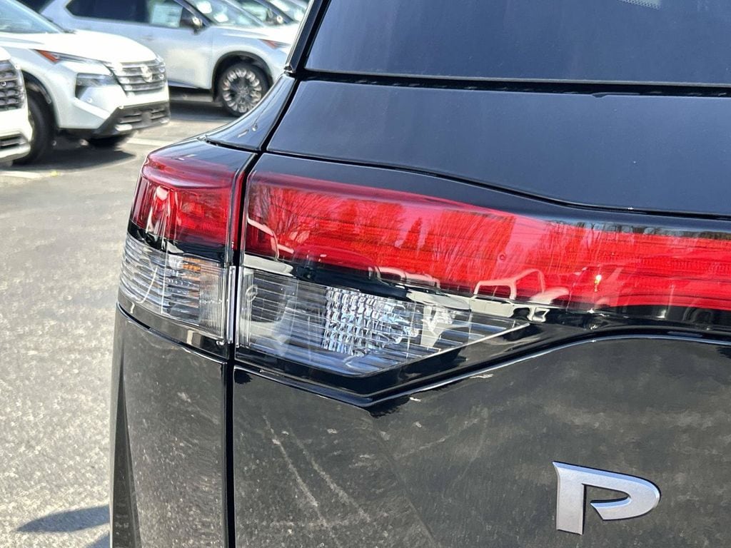2026 Nissan Pathfinder SL - Photo 12
