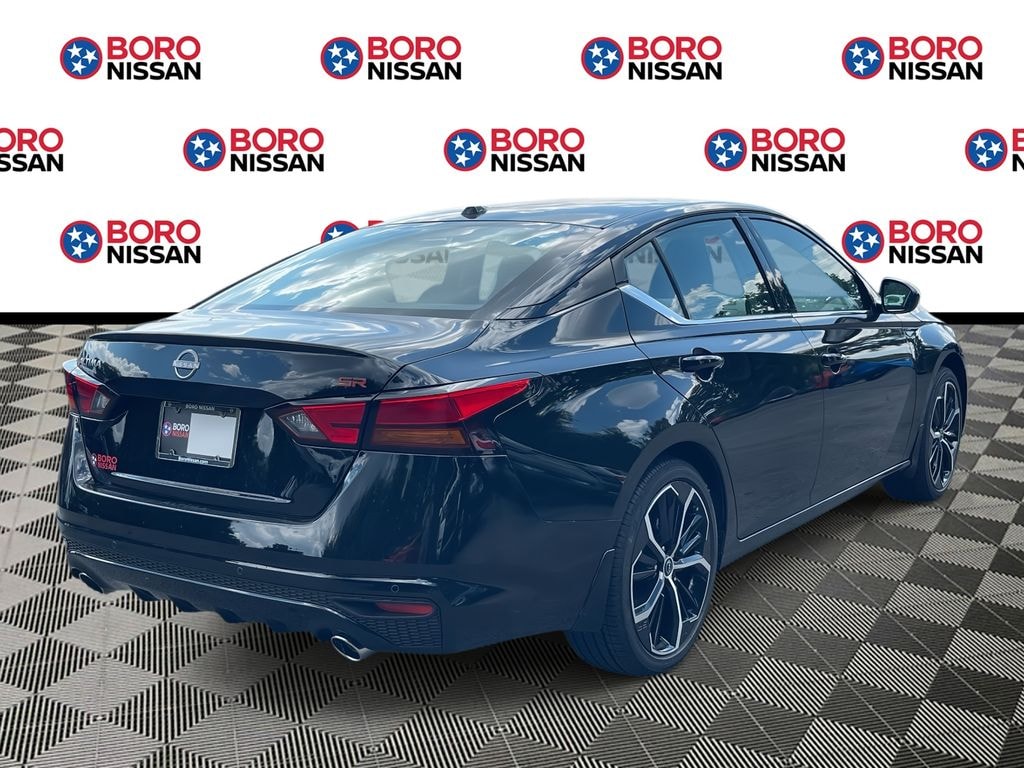 New 2025 Nissan Altima SR Sedan
