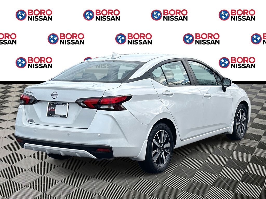 New 2025 Nissan Versa 1.6 SV Sedan