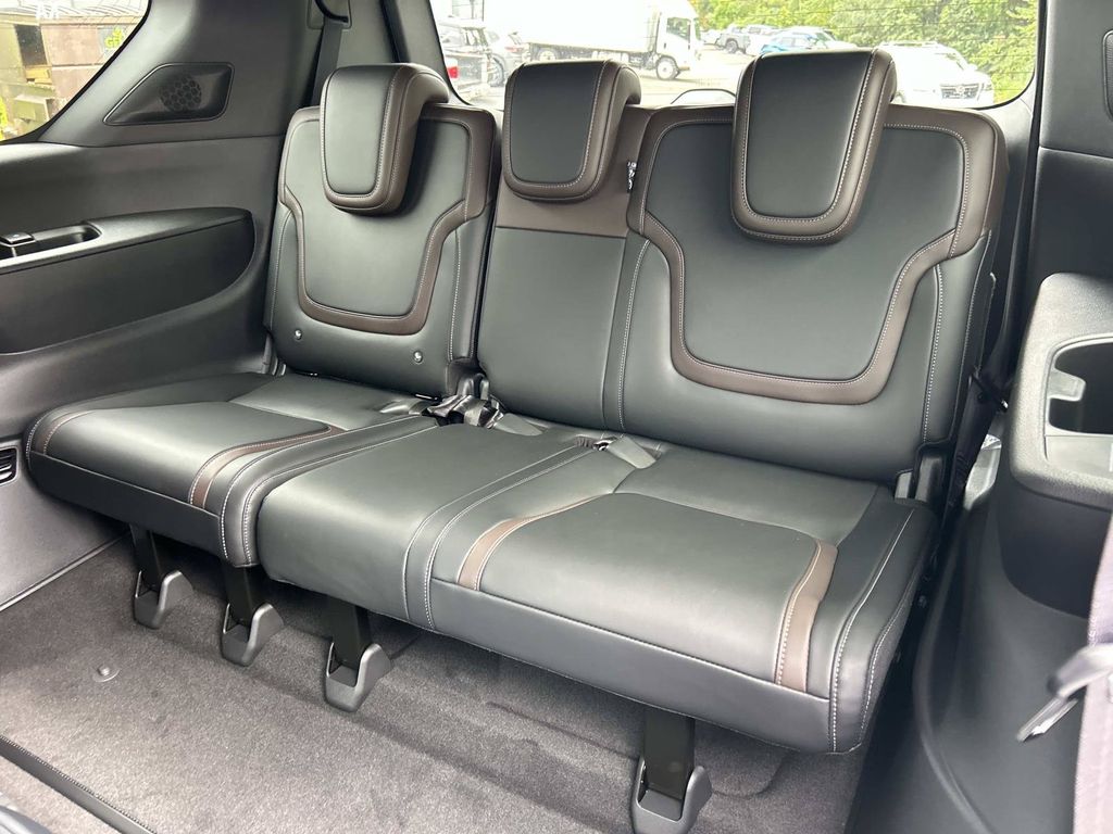 2026 Nissan Armada SL - Photo 22