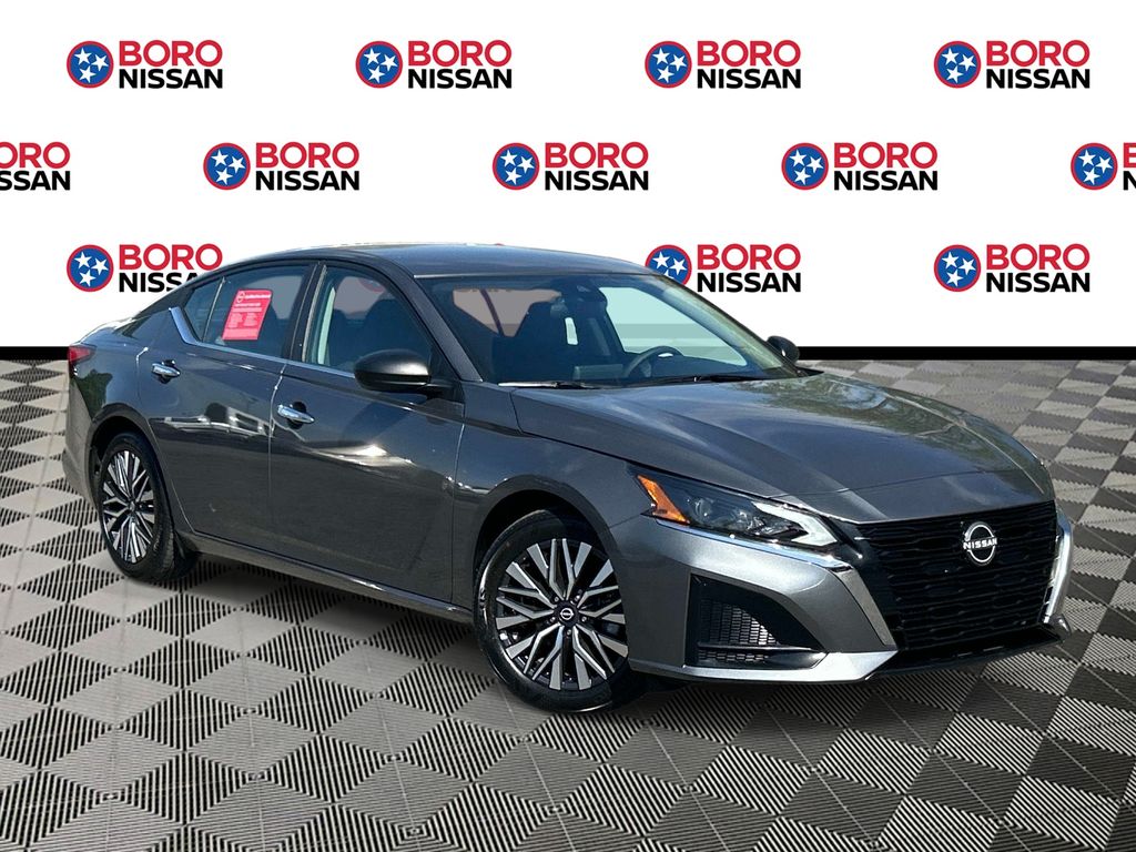 2025 Nissan Altima SV