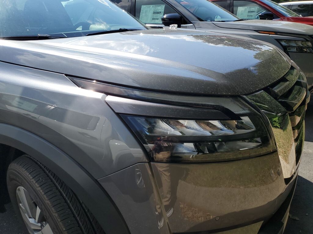 Certified 2025 Nissan Pathfinder SL SUV