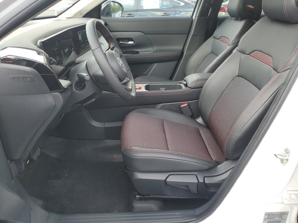 2026 Nissan KICKS SR - Photo 14
