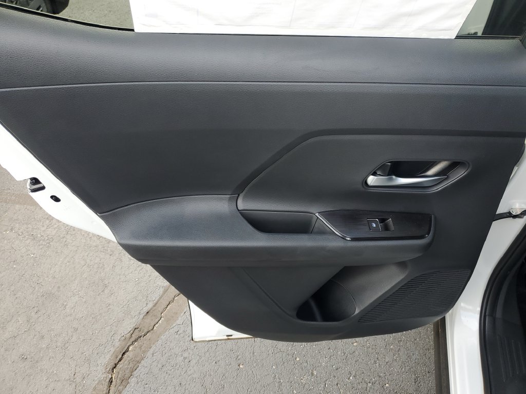 2026 Nissan KICKS SR - Photo 7