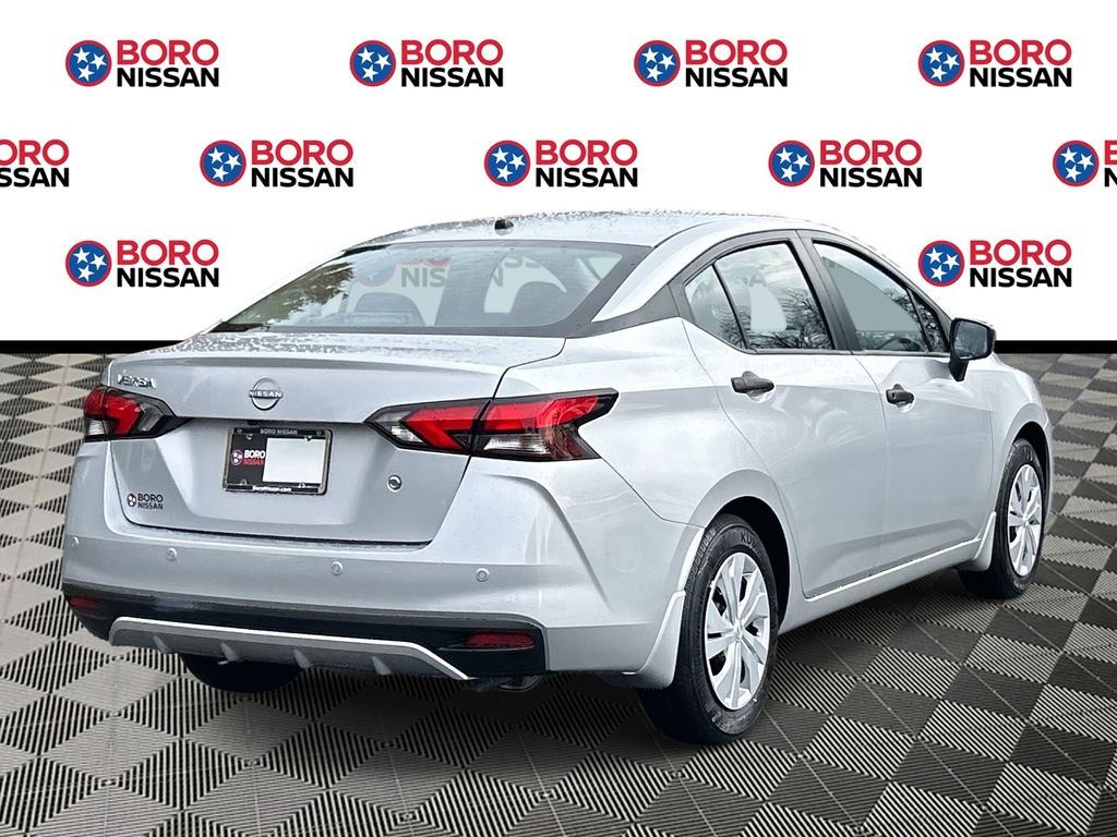 2025 Nissan Versa 1.6 S photo 3
