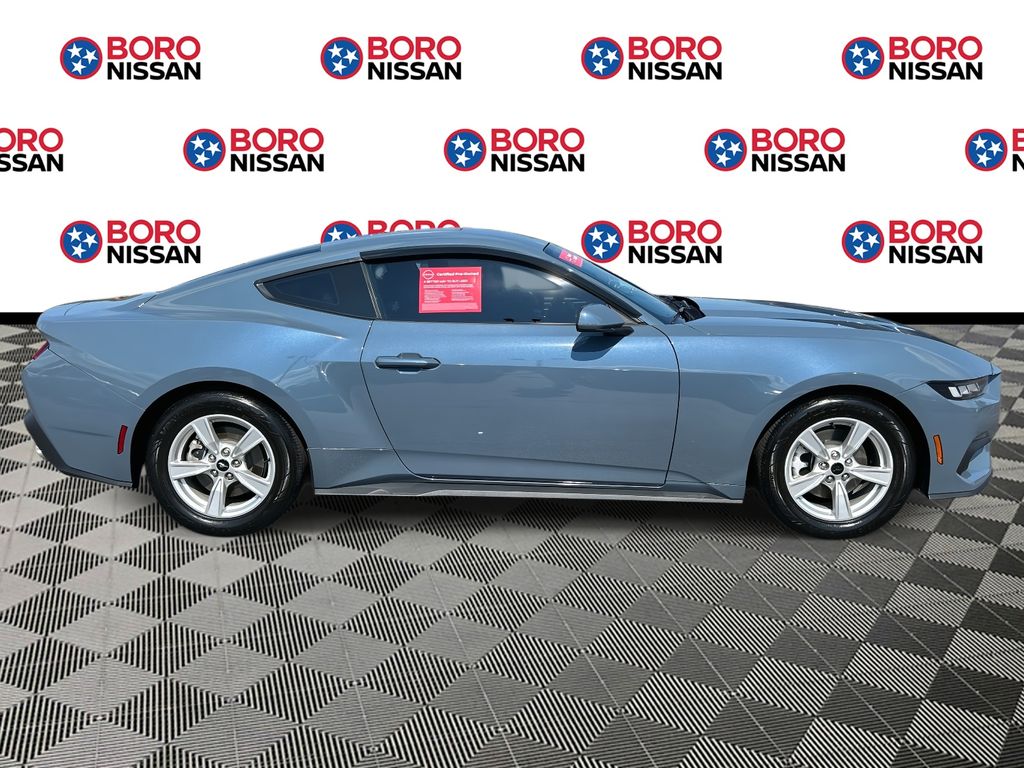 2024 Ford Mustang EcoBoost photo 2