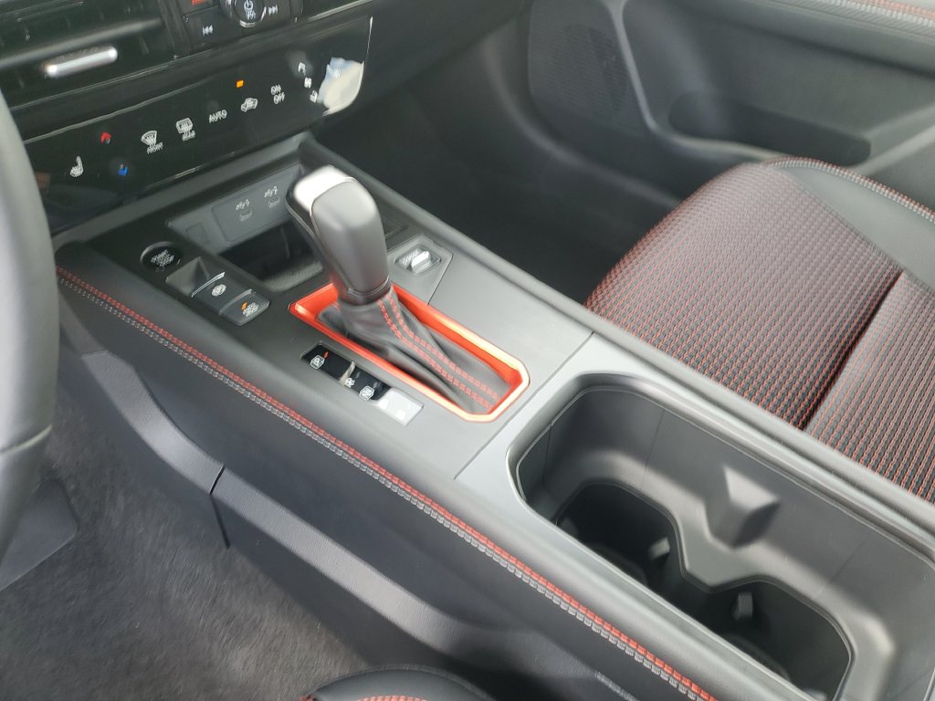 2026 Nissan KICKS SR - Photo 19