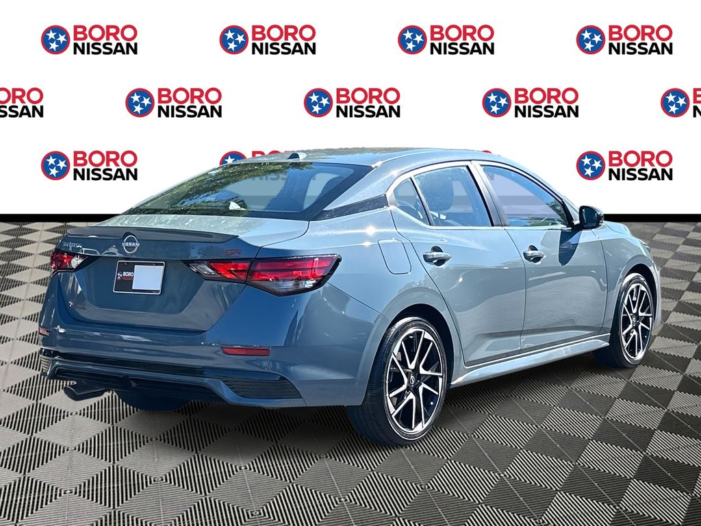 2025 Nissan Sentra SR photo 3