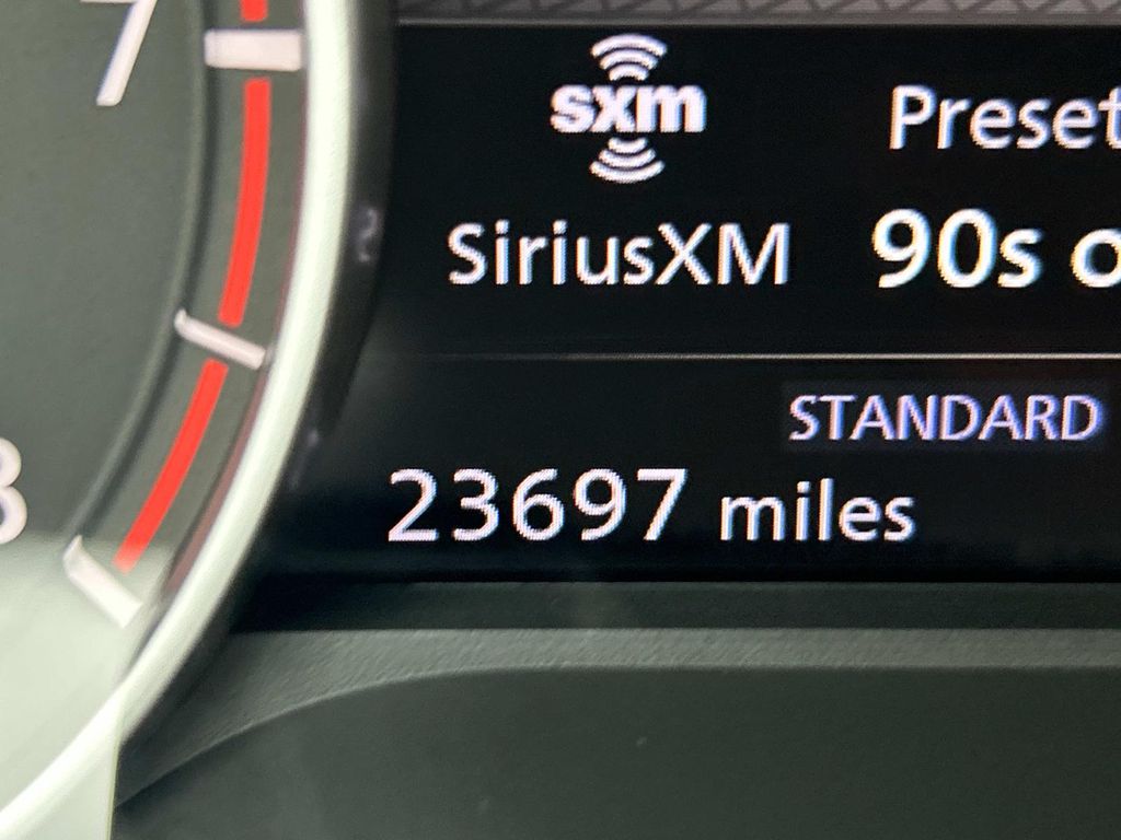 2023 Nissan Rogue SV photo 3