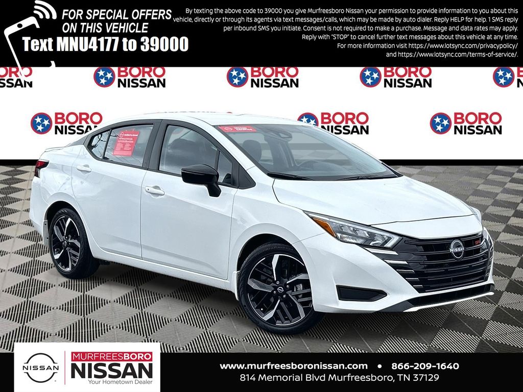 2025 Nissan Versa Sedan SR's photo