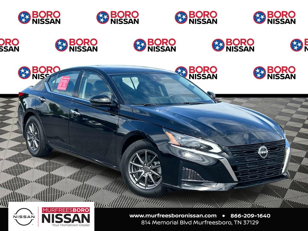 2023 Nissan Altima Sedan 