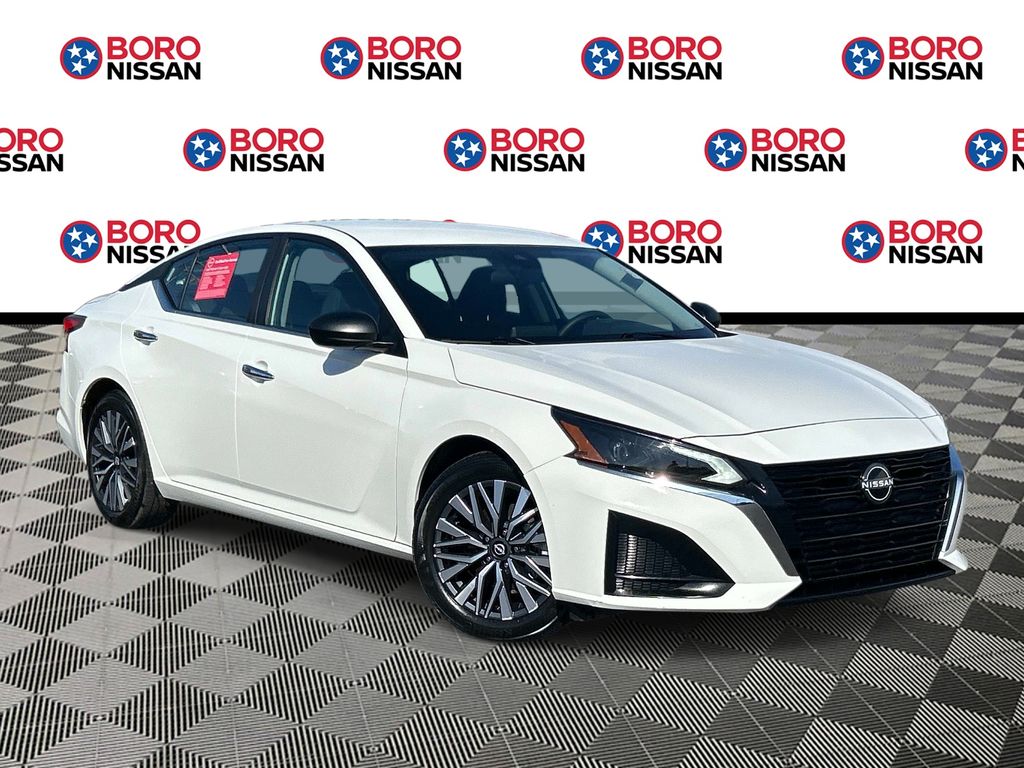 2025 Nissan Altima SV