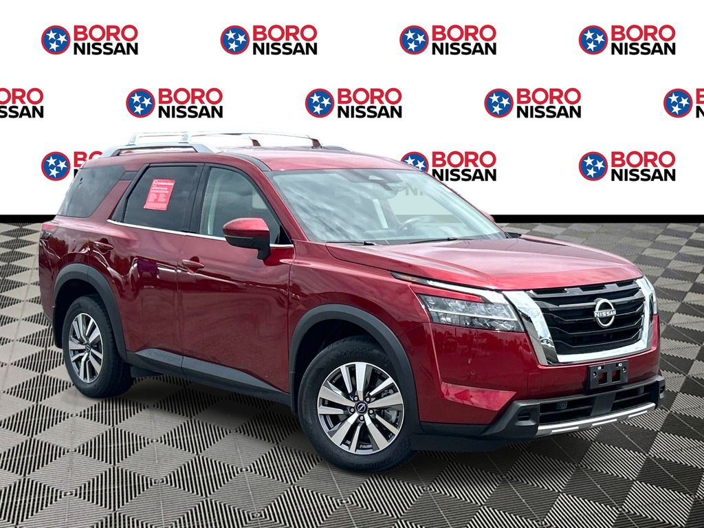2023 Nissan Pathfinder SL 4WD's photo