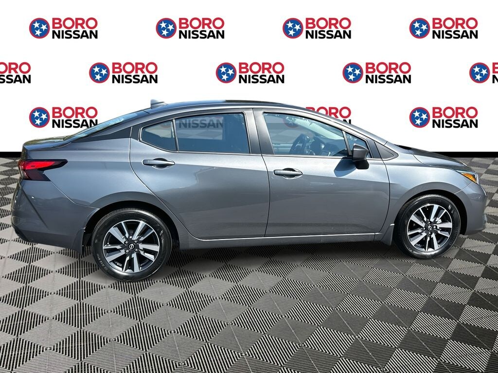 New 2025 Nissan Versa 1.6 SV Sedan