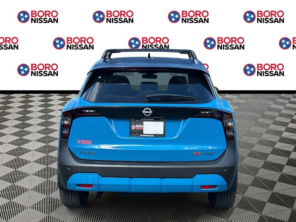 New 2026 Nissan Kicks SR SUV