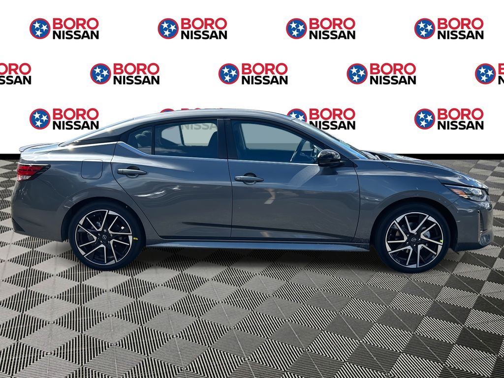 2025 Nissan Sentra SR photo 2
