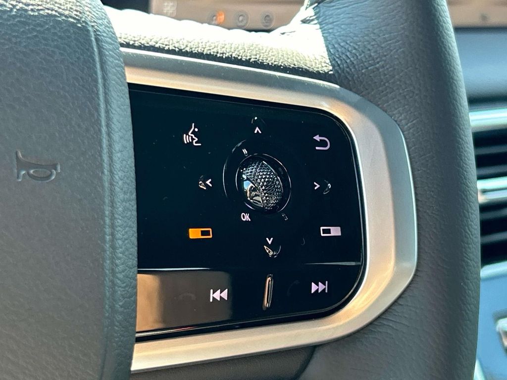 2026 Nissan Armada SL - Photo 30