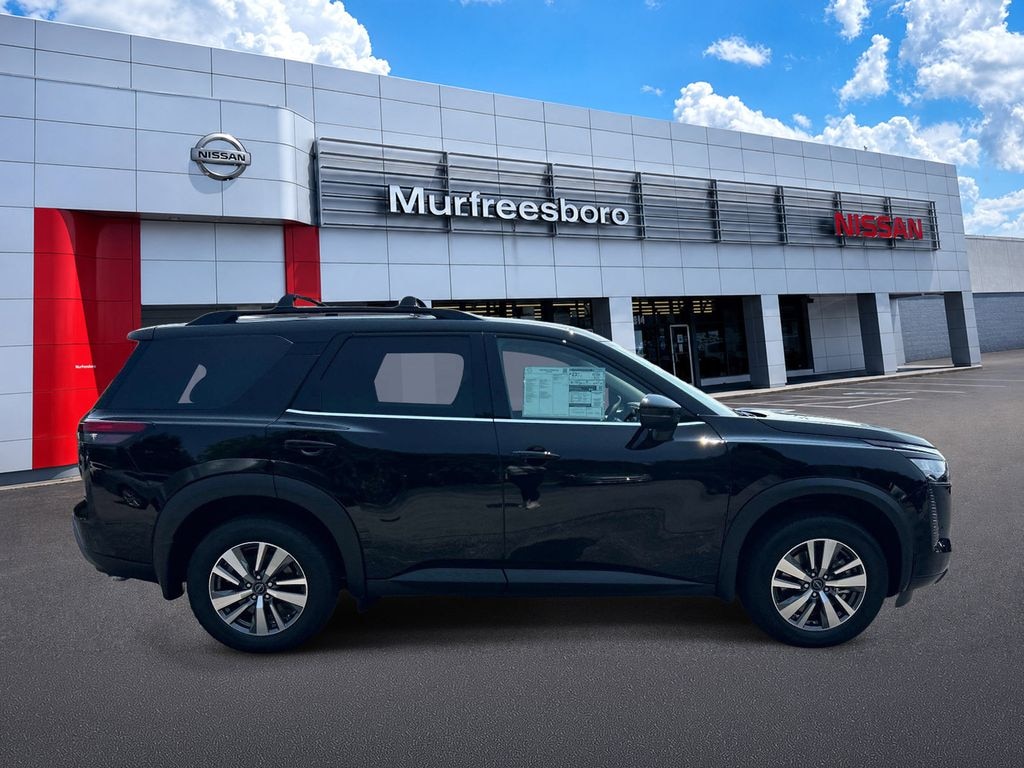New 2026 Nissan Pathfinder SL SUV