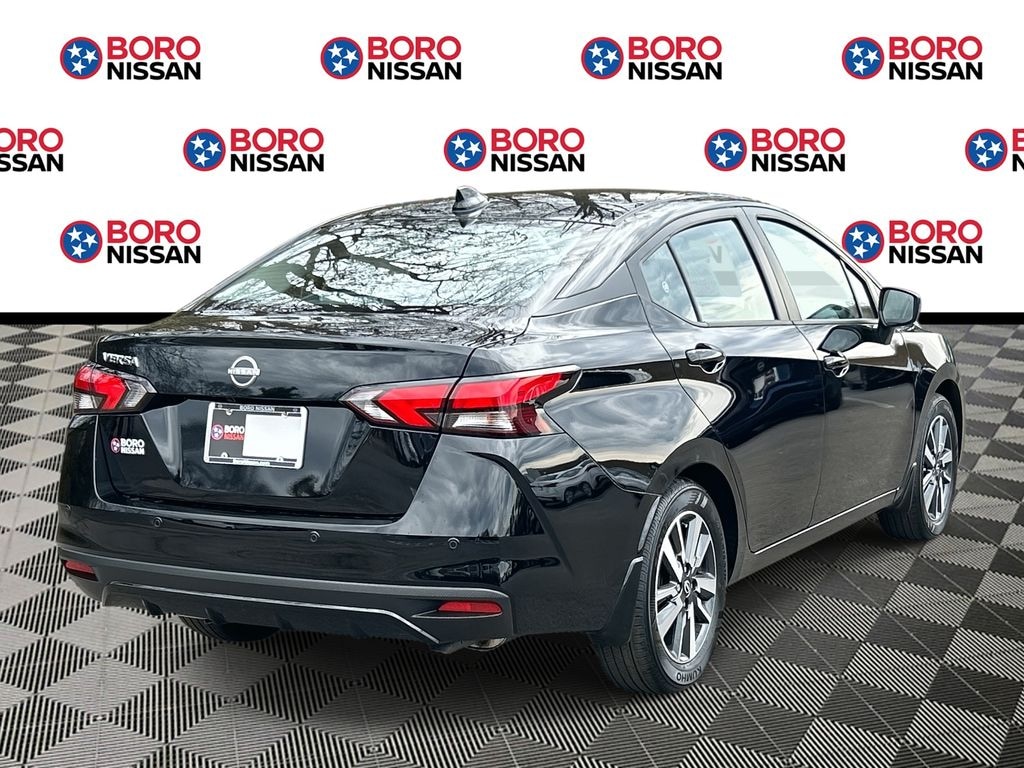 New 2025 Nissan Versa 1.6 SV Sedan