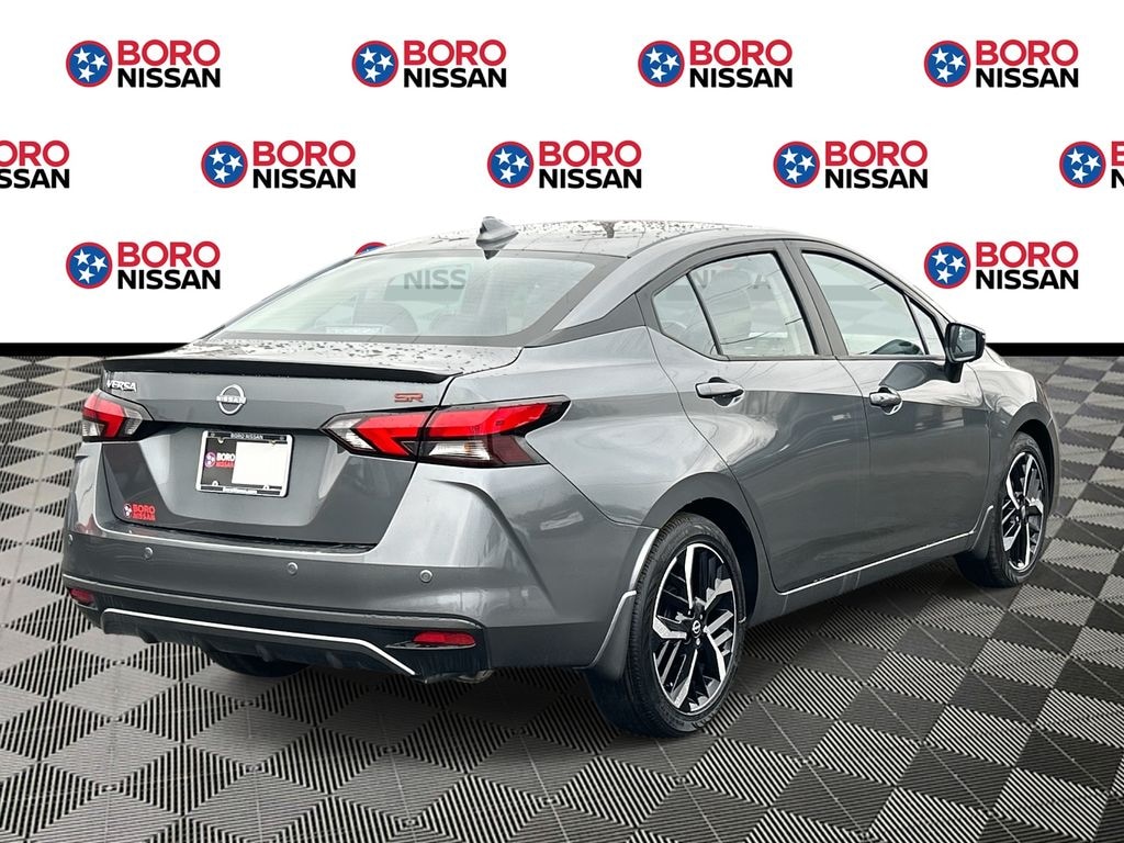 New 2025 Nissan Versa 1.6 SR Sedan