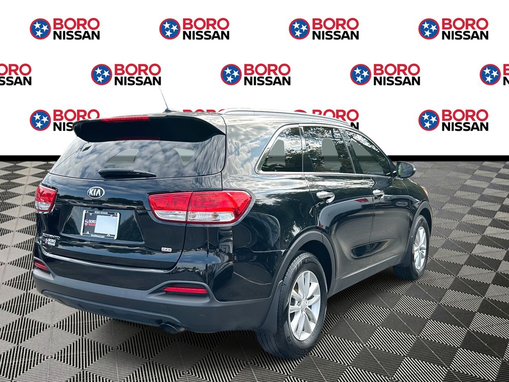 2017 Kia Sorento LX photo 3