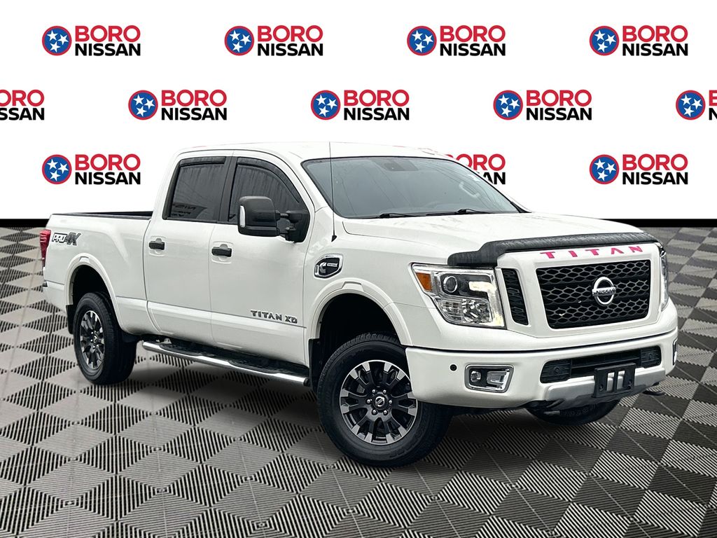 2018 Nissan Titan XD Pro-4X's photo