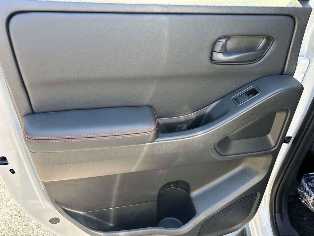 2026 Nissan Frontier PRO-4X - Photo 17
