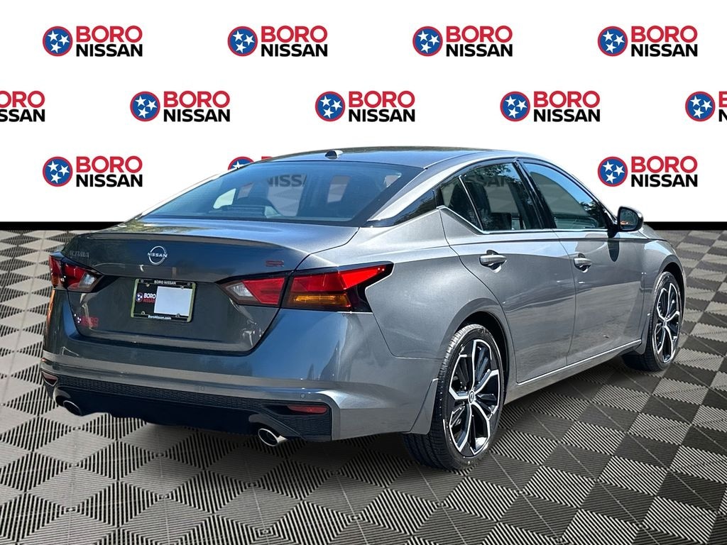 New 2025 Nissan Altima SR Sedan