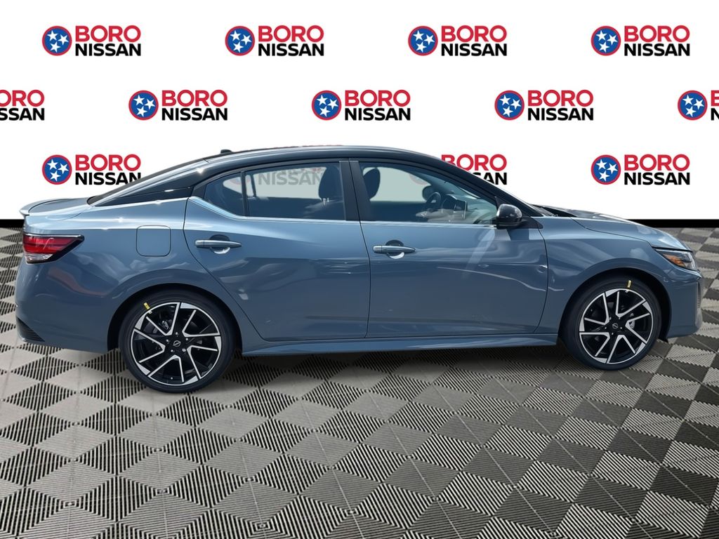 2025 Nissan Sentra SR photo 2