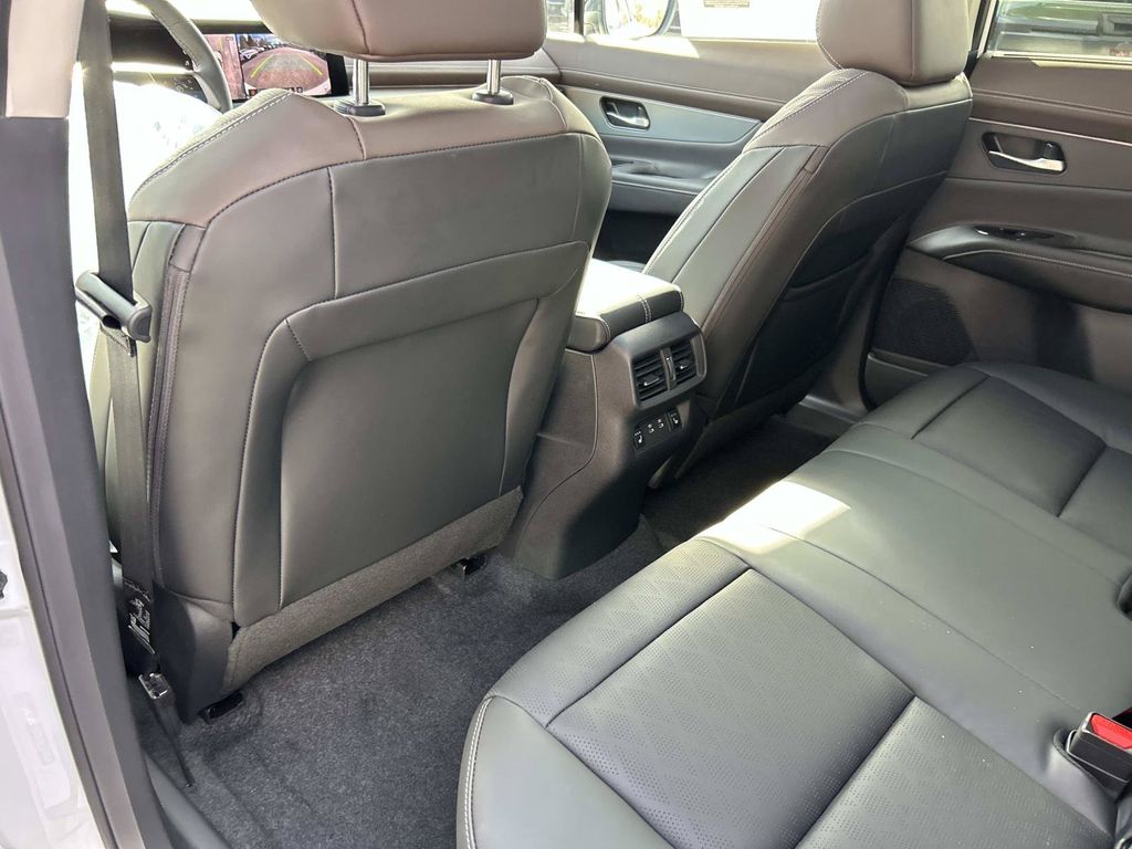 2026 Nissan Murano Platinum - Photo 20