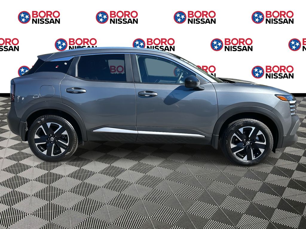 2026 Nissan Kicks SV photo 2