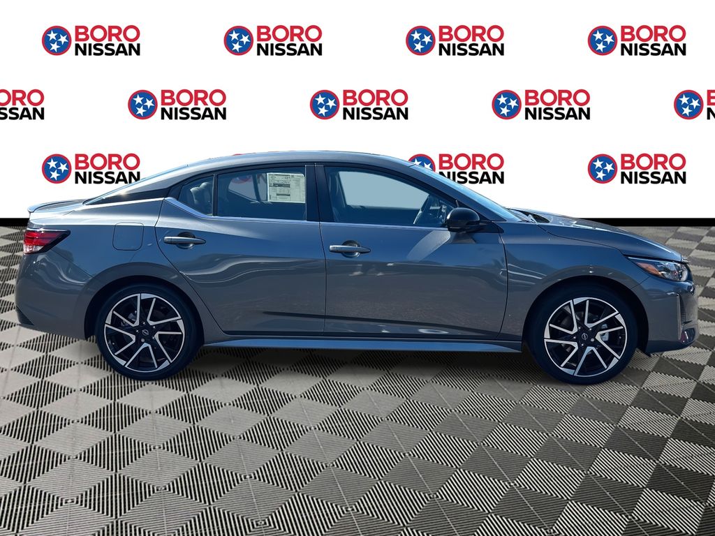 2025 Nissan Sentra SR photo 2