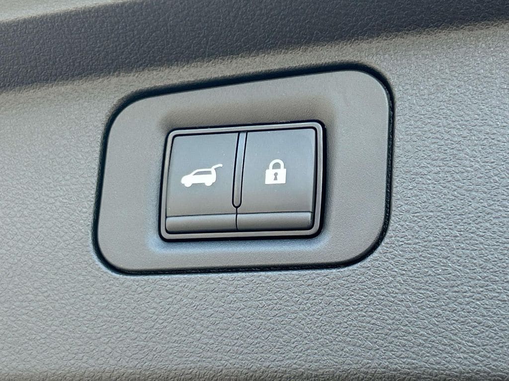2026 Nissan Armada SL - Photo 14