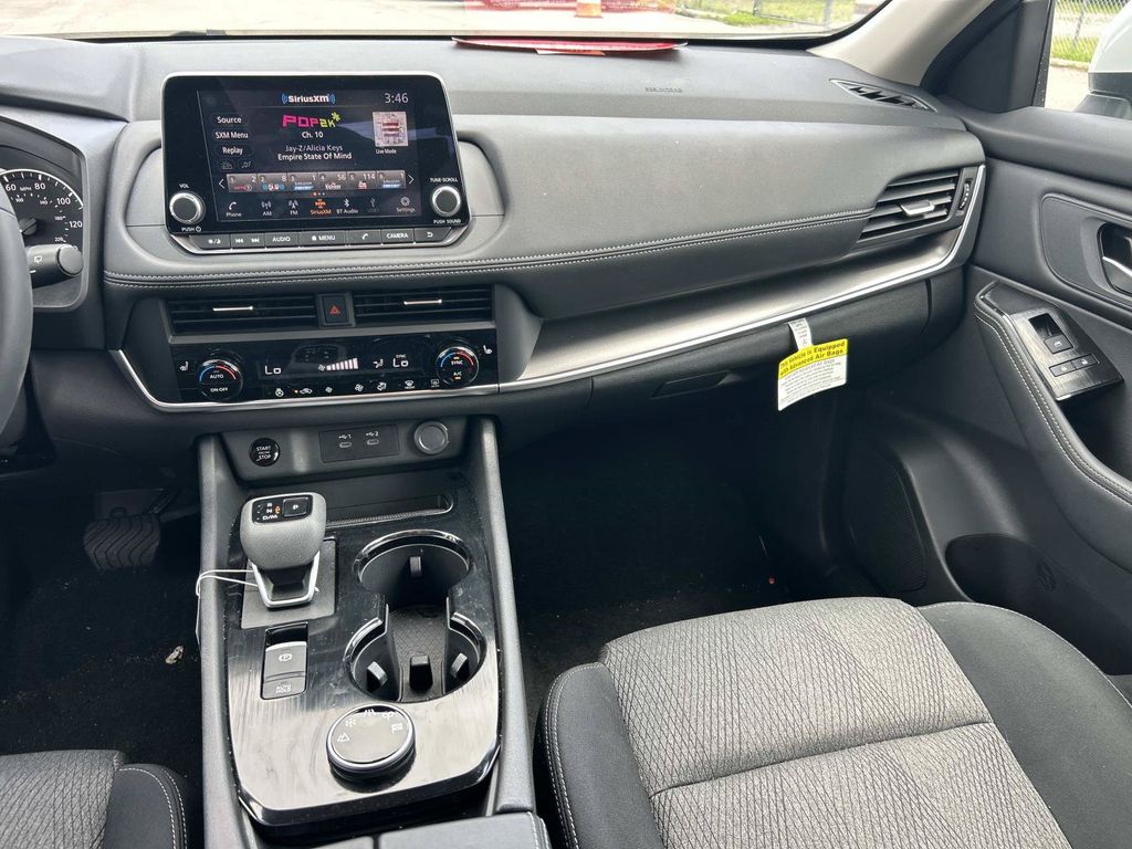 2026 Nissan Rogue SV - Photo 14