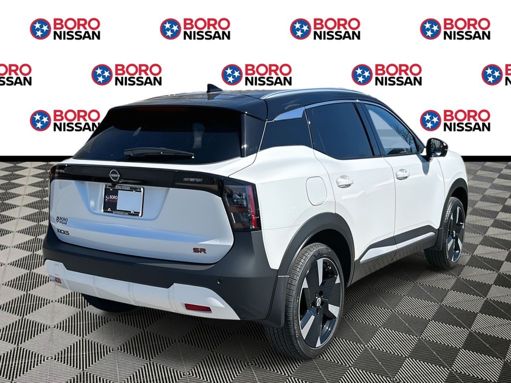 2025 Nissan Kicks SR photo 2