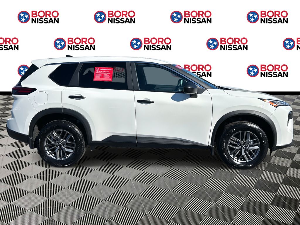 2026 Nissan Rogue S photo 2