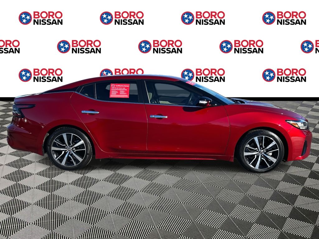 2023 Nissan Maxima SV photo 2