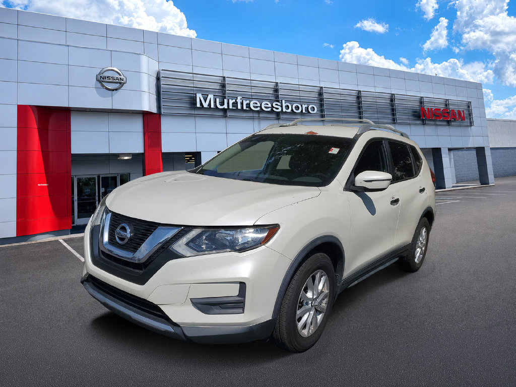 2017 Nissan Rogue SV FWD photo