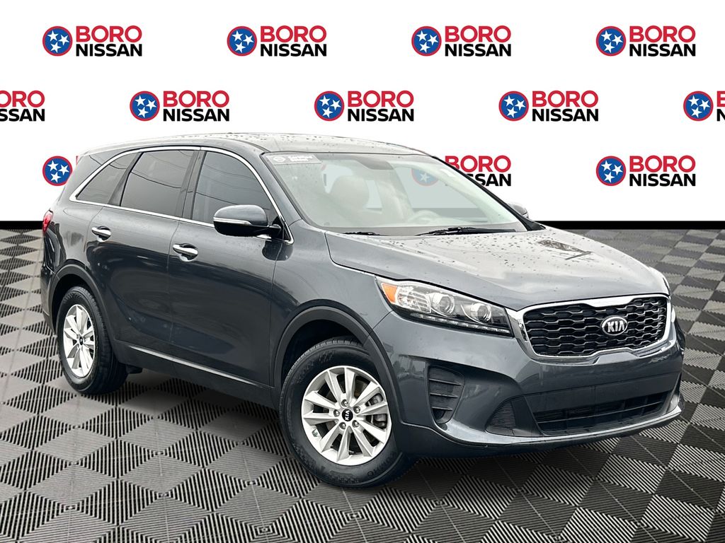 2020 Kia Sorento LX's photo