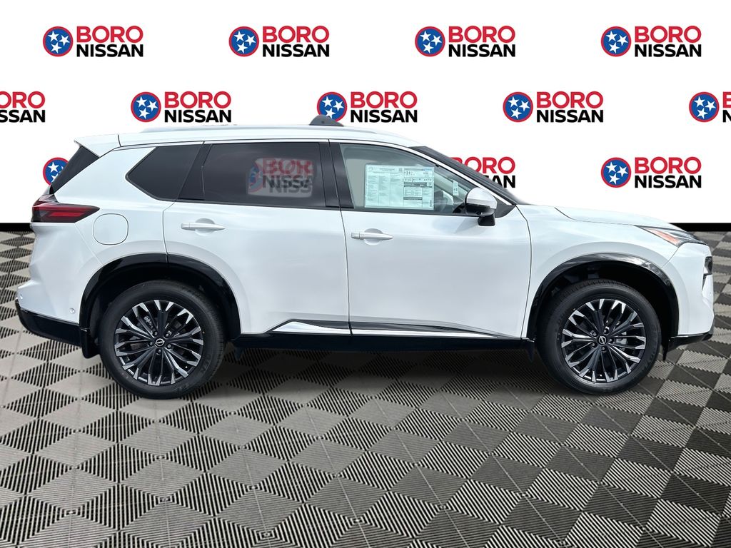 2026 Nissan Rogue Platinum photo 2