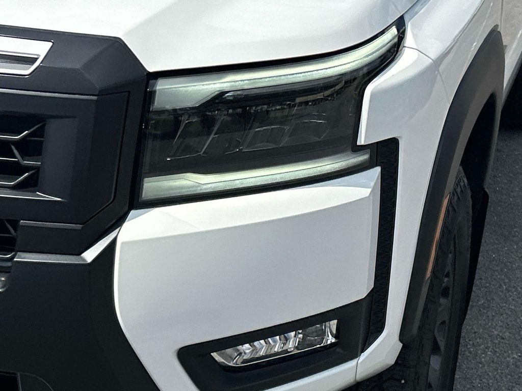 2026 Nissan Frontier PRO-4X - Photo 10