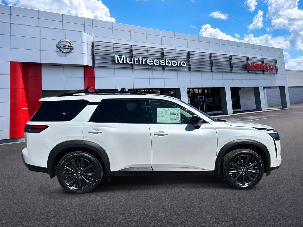 New 2026 Nissan Pathfinder SL SUV