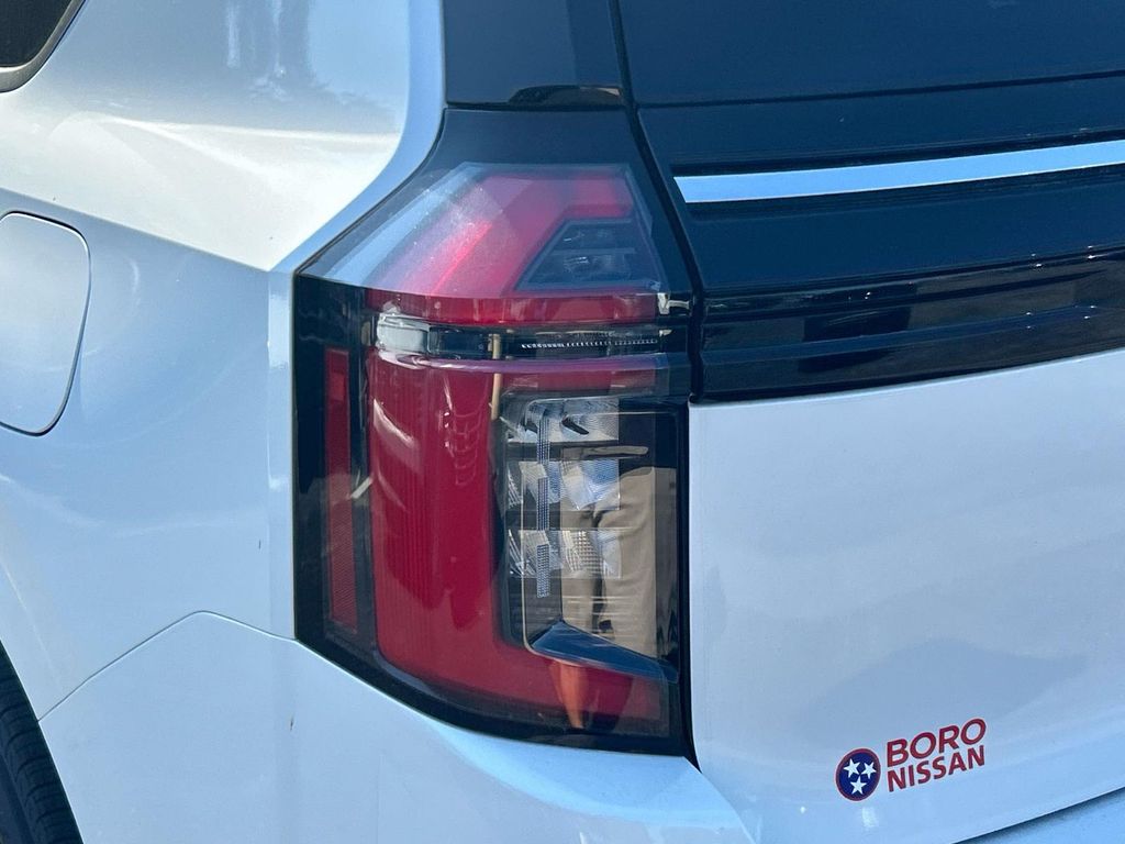 2026 Nissan Armada SL - Photo 11