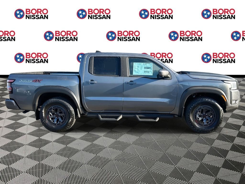 2026 Nissan Frontier PRO-4X photo 2