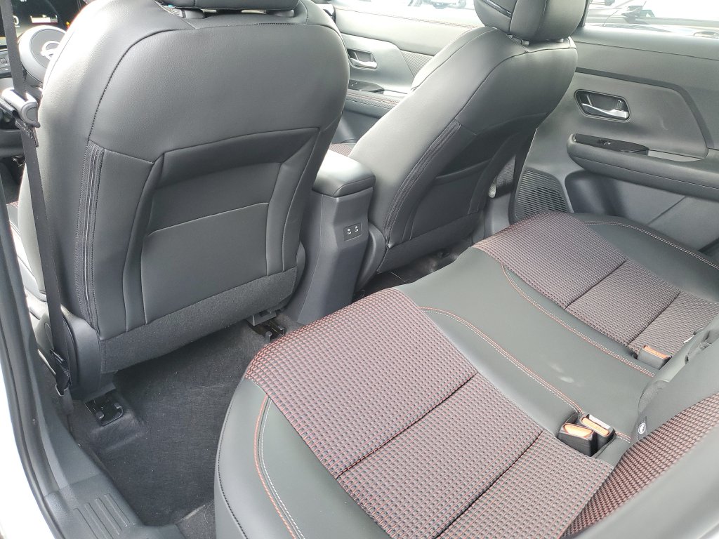 2026 Nissan KICKS SR - Photo 10