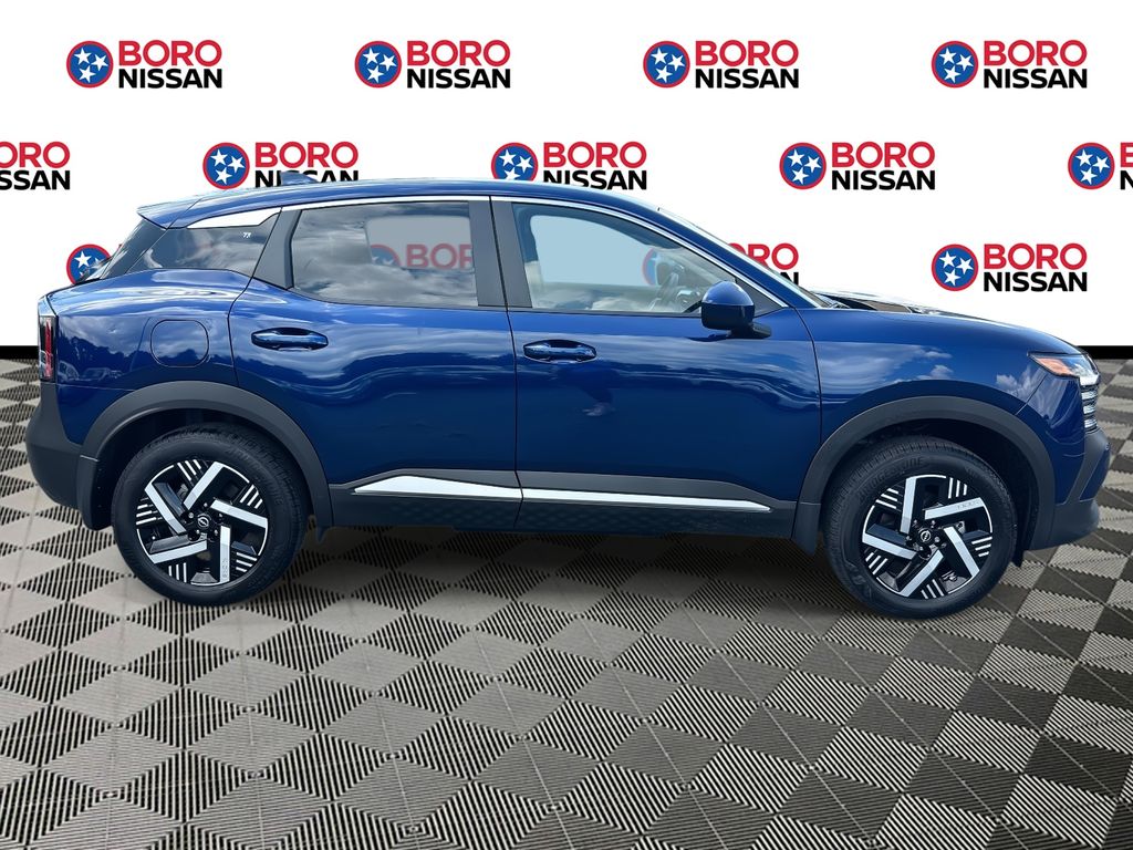 2025 Nissan Kicks SV photo 2