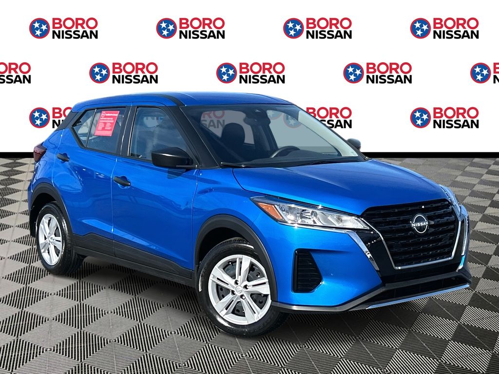 2025 Nissan Kicks Play SUV 