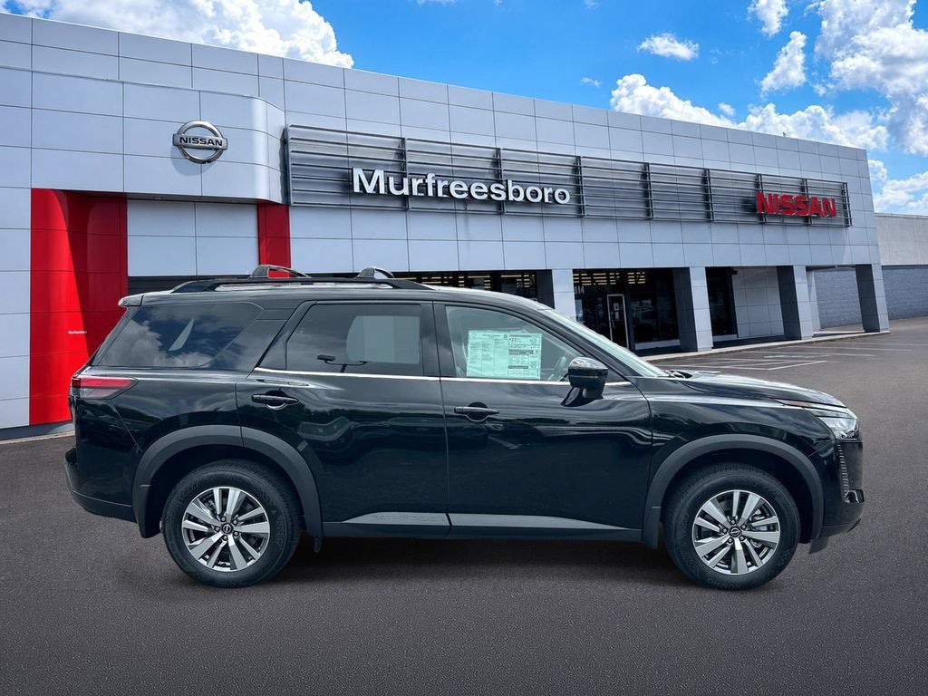 New 2026 Nissan Pathfinder SL SUV